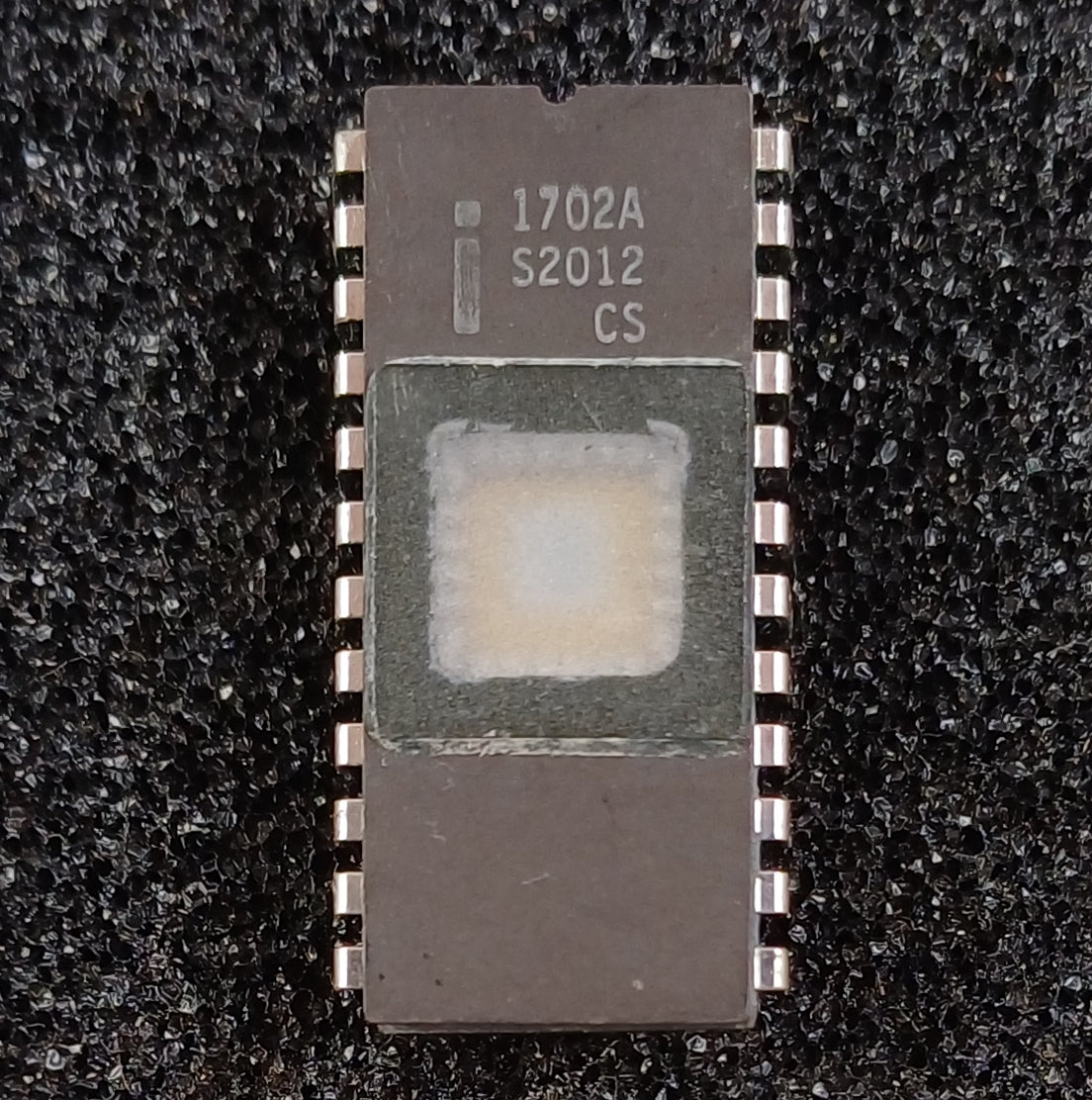 Intel 1702A 2048-bit (256 x 8) EPROM in Gray Ceramic - No "C" Prefix - Customer Sample - Extremley Rare