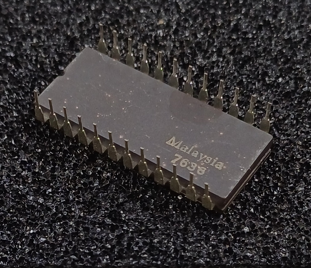 Intel B1702A-6 2048-bit (256 x 8) EPROM in Gray Ceramic - Rare