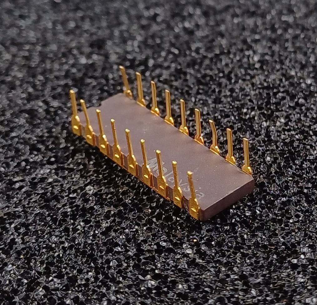 Intel C1103 1024-Bit Dynamic Random Access Memory - Very Rare Intel DRAM Chip