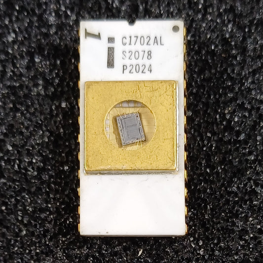 Intel C1702AL 2048-bit (256 x 8) Low Power EPROM in White Ceramic - Later Style - S spec S2078 - Very Rare