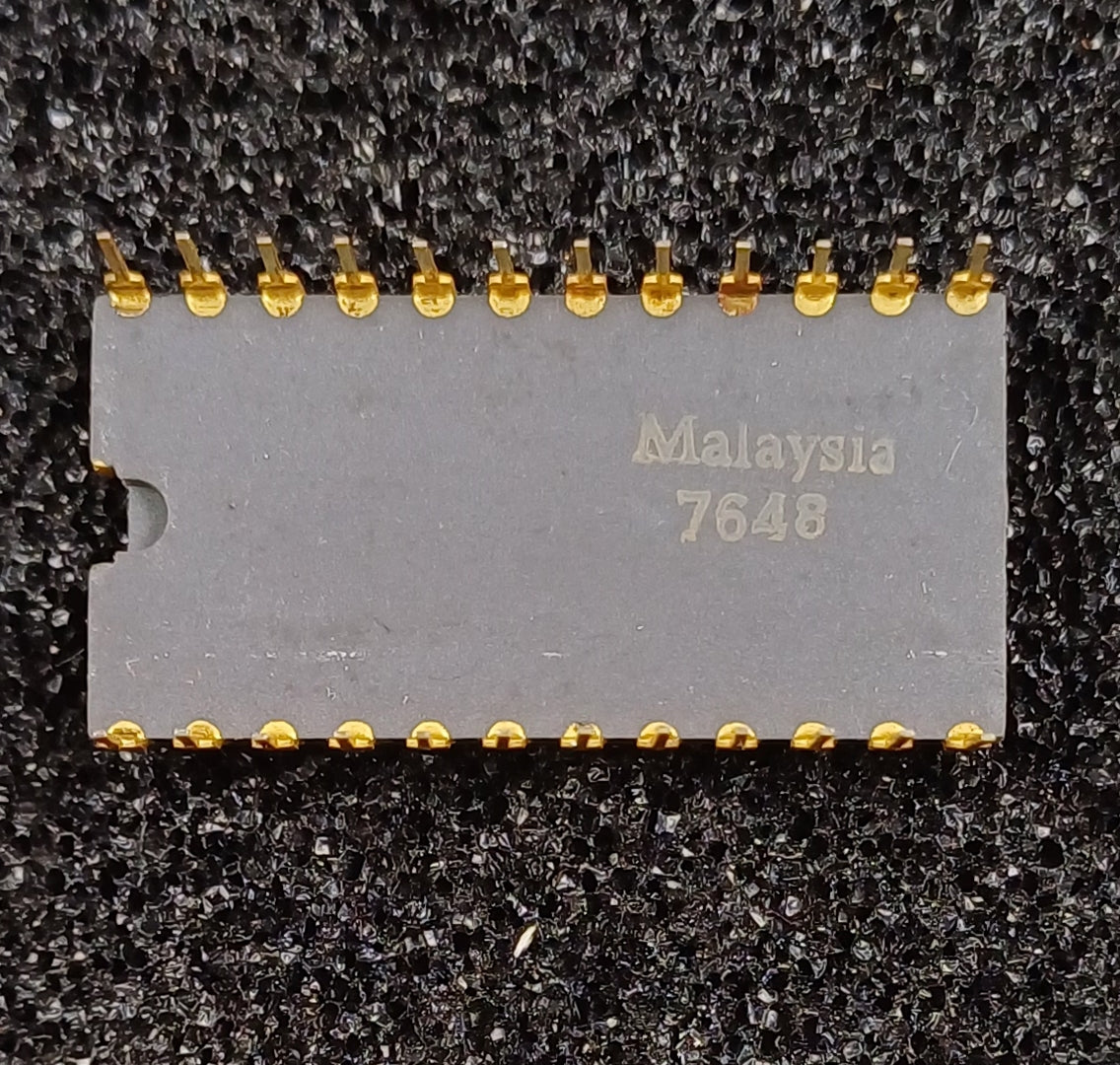 Intel C1702AL 2048-bit (256 x 8) Low Power EPROM in Gray Ceramic - Later Style - Very Rare