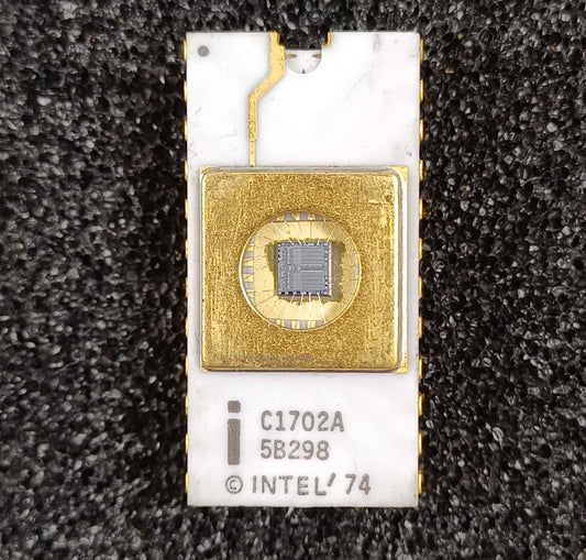 Intel C1702A 2048-bit (256 x 8) Static EPROM in White Ceramic - Later Style - Lower Print - Upper Earth Strap - Rare