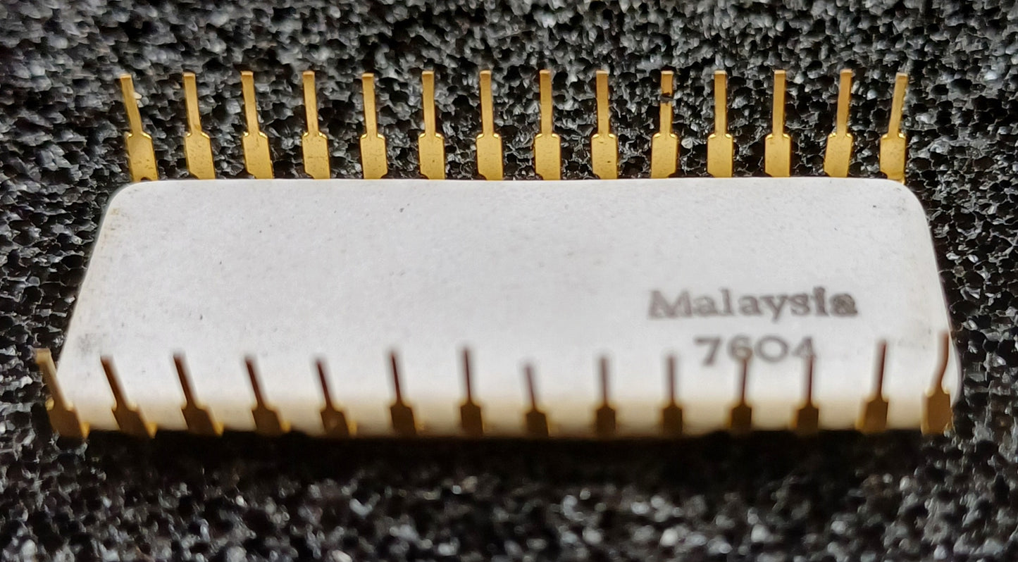 Intel 3003 (Customer Sample) Look-Ahead Carry Generator for 3002 Processor
