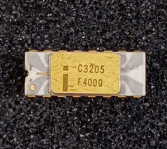 Intel C3205 High Speed 1-of-8 Binary Decoder in White Ceramic with Gray Traces - Extremely Rare