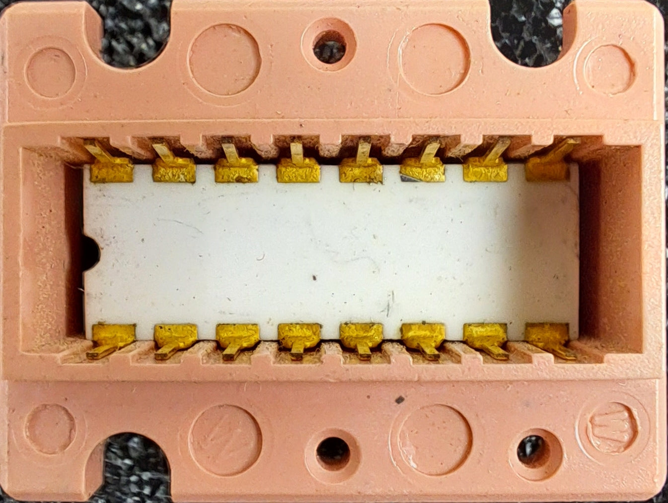 Intel MCS-4 Set New In Chip Holders in White Ceramic