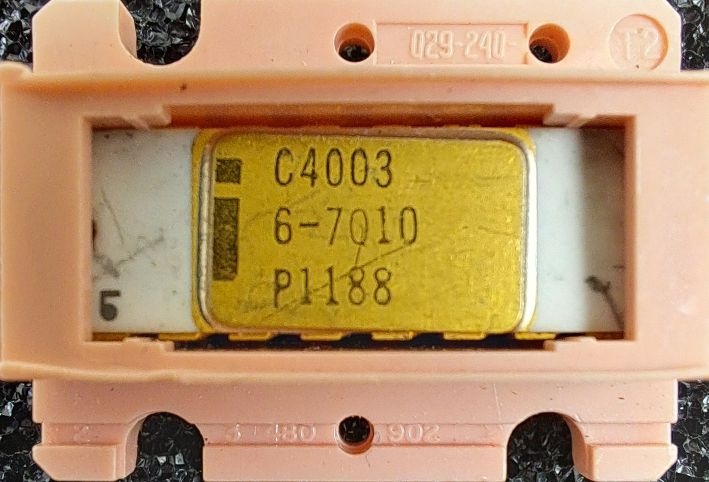 Intel MCS-4 Set New In Chip Holders in White Ceramic