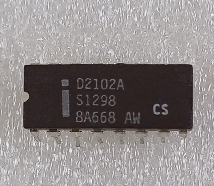 Intel D2102A 1024-bit (1024 x 1) NMOS Static RAM Chip w/Separate I/O and a Stepping Spec of S1298 in Gray Ceramic - Customer Sample - Extremely Rare