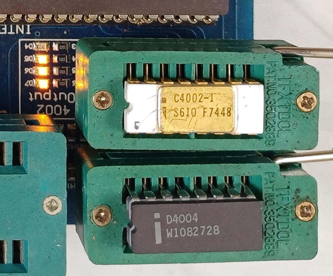Intel D4004 4-bit Central Processing Unit (CPU), Intel's 1st Microprocessor