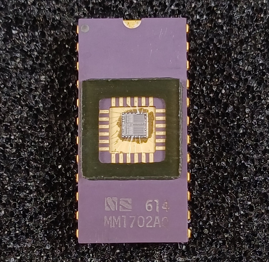National Semiconductor MM1702AQ 2048-bit (256 x 8) EPROM in Purple Ceramic - Intel 1702 2nd Source - Rare
