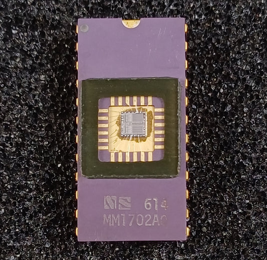 National Semiconductor MM1702AQ 2048-bit (256 x 8) EPROM in Purple Ceramic - Intel 1702 2nd Source - Rare