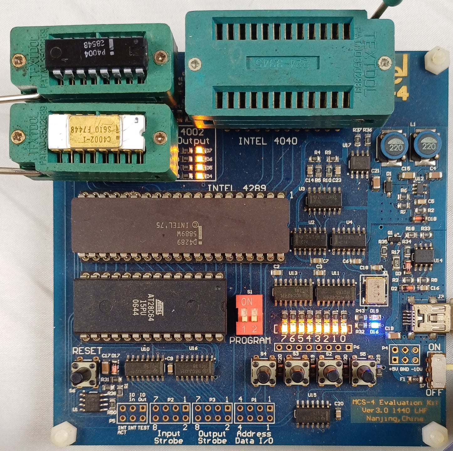 Intel P4004 4-bit Central Processing Unit (CPU), Intel's 1st Microprocessor