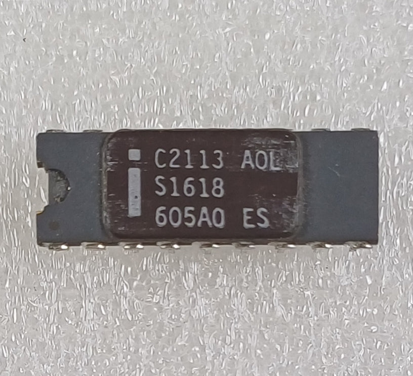 Intel C2113, 2048-bit (512 x 4) Static RAM, in a Grey Ceramic DIP with a Stepping Spec S1618 - Engineering Sample - Extremely Rare