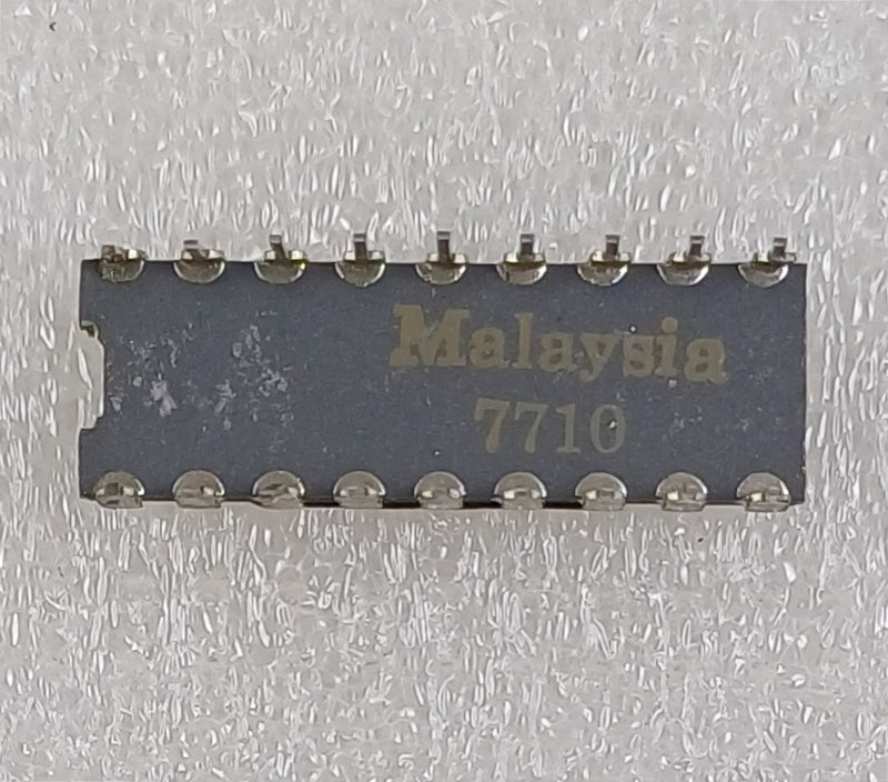 Intel C2113, 2048-bit (512 x 4) Static RAM, in a Grey Ceramic DIP with a Stepping Spec S1618 - Engineering Sample - Extremely Rare