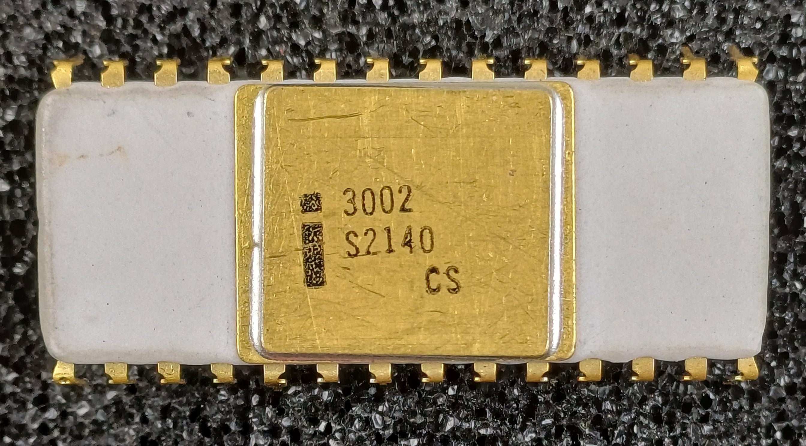 Intel 3002 Customer Sample 2-bit Bipolar Bit-Slice Central Processing ...