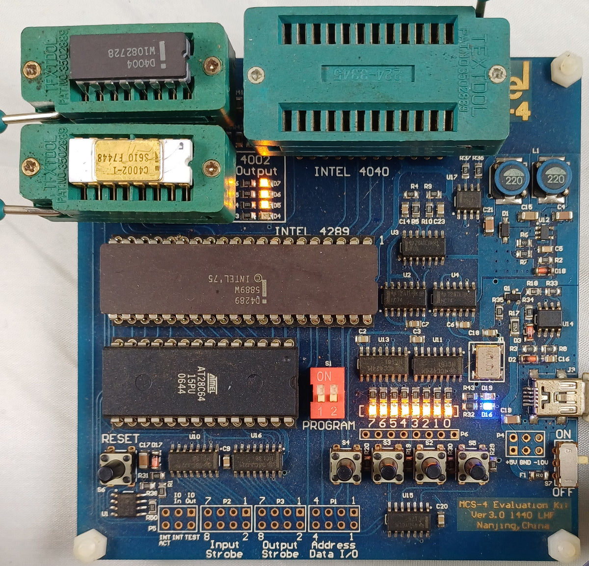 1st Microprocessor Intel D4004 4-bit Central Processing Unit (CPU), Intel's 1st Microproc ...